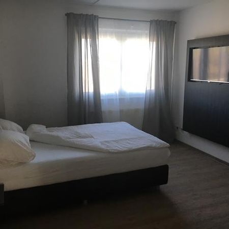 Hotel Auszeit Im Euro Rastpark Guxhagen Eksteriør billede